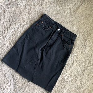 H&M women’s denim skirt
